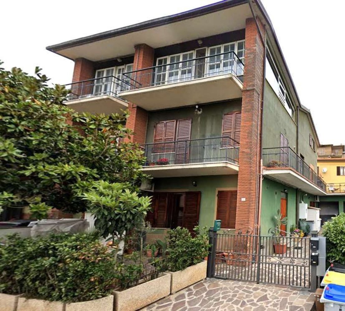 3 rooms Apartment in Magione, Italy No. 1849