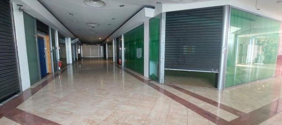 Propriété commerciale à Rocca San Giovanni, Italy 3595m² No. 372984 17