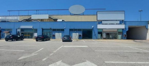 Propriété commerciale à Rocca San Giovanni, Italy 3595m² No. 372984 4