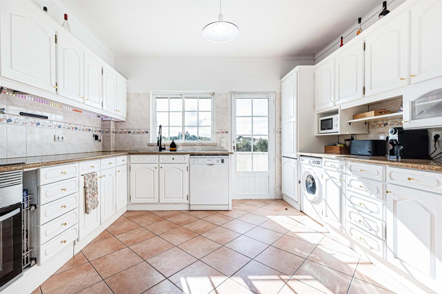 Casa de 4 dormitorios en Silves, Portugal No. 208067