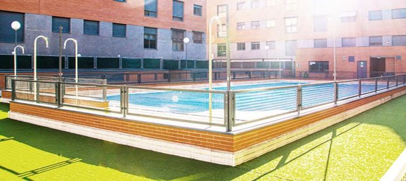 Квартира с 4 спальнями в Пинто, Испания № 155071 2