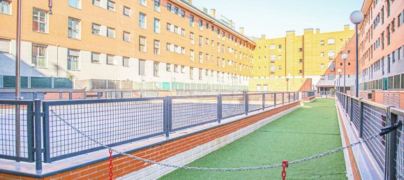 Квартира с 4 спальнями в Пинто, Испания № 155071 3