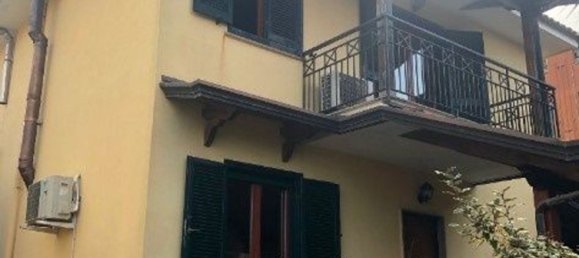 Villa de 8 divisões em Giugliano in Campania, Italy N.º 13791 2