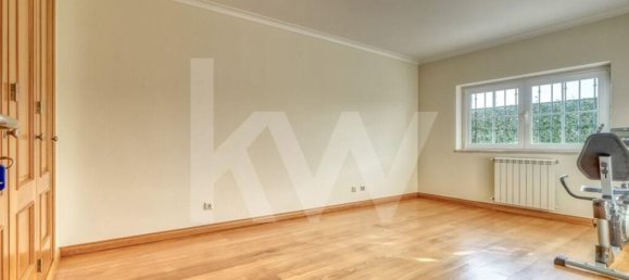 Casa de 5 dormitorios en Cascais, Portugal No. 188136 2