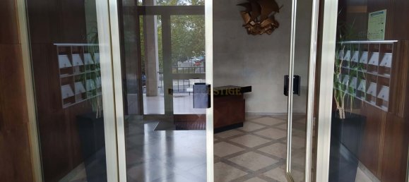 6 bedrooms Apartment in Lisbon, Portugal No. 117395 2