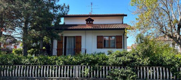 8-Zimmer Villa in Alfonsine, Italy, Nr. 131849 5
