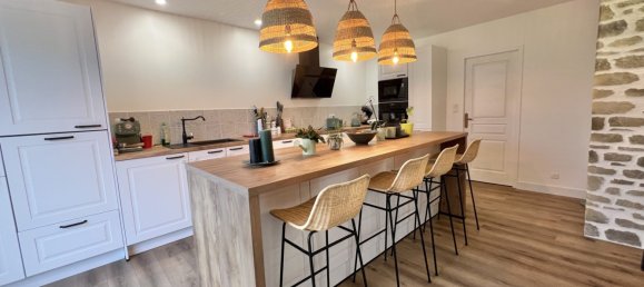 5 bedrooms House in Le Bignon, France No. 201969 5