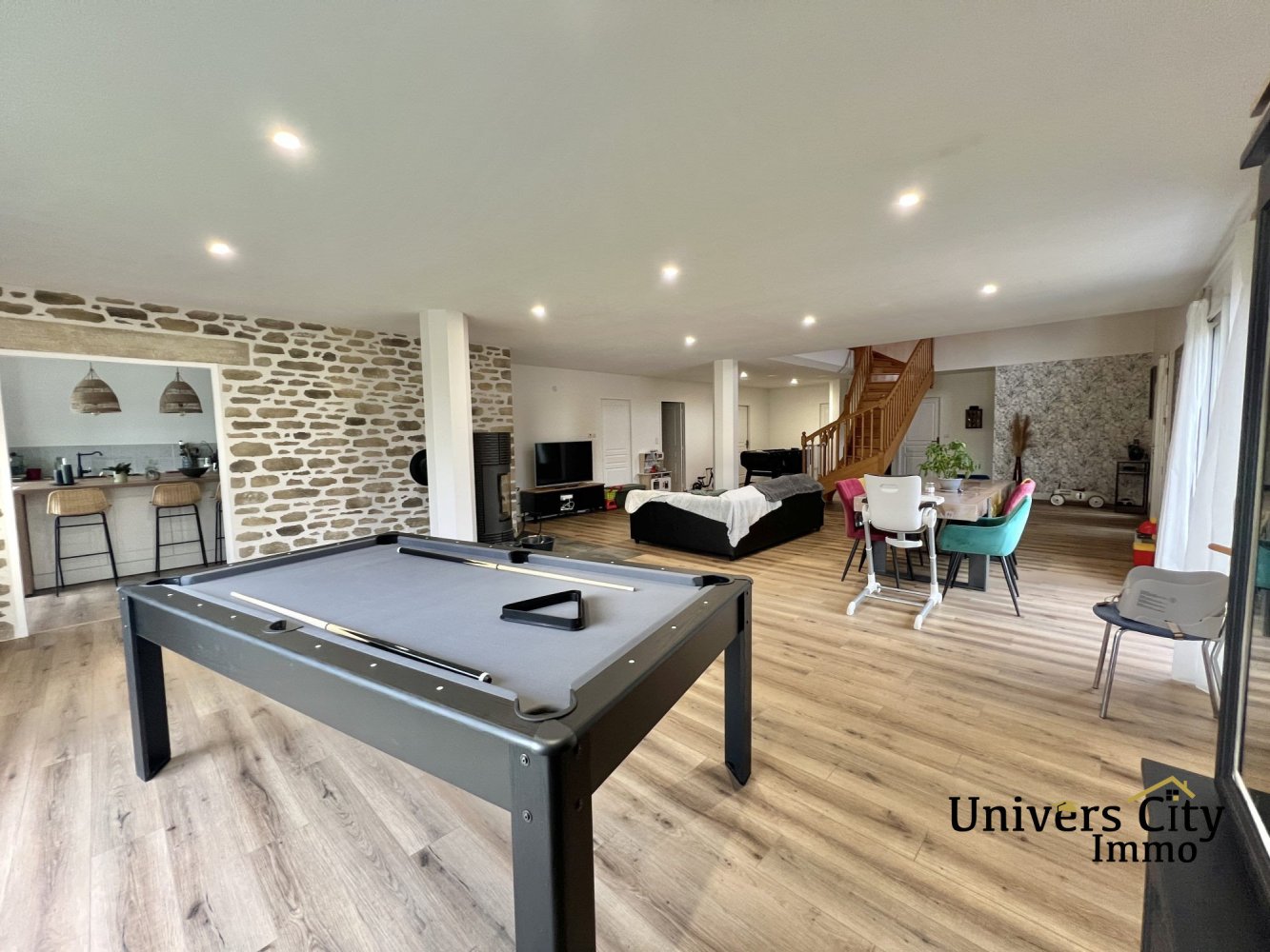 5 bedrooms House in Le Bignon, France No. 201969