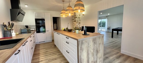 5 bedrooms House in Le Bignon, France No. 201969 7