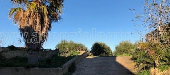 3 bedrooms House in Marsala, Italy No. 64495 4