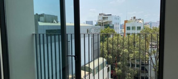 3 bedrooms Apartment in District 10, Vietnam No. 18276 12