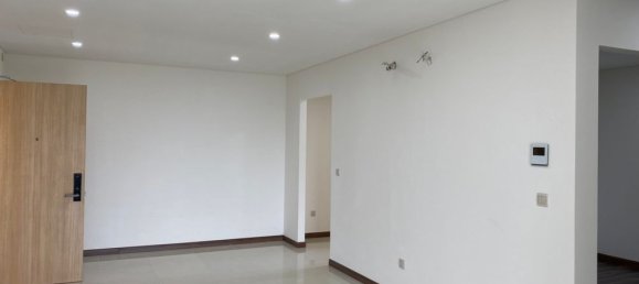 3 bedrooms Apartment in District 10, Vietnam No. 18276 11