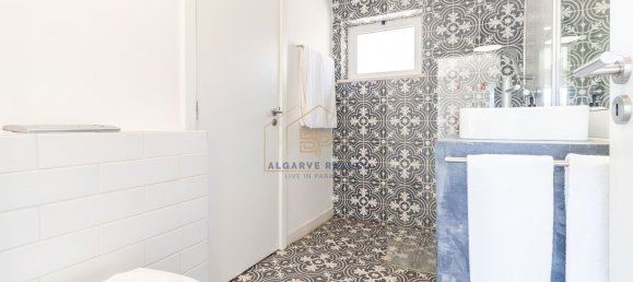 Casa de 3 dormitorios en Lagoa, Portugal No. 120311 18