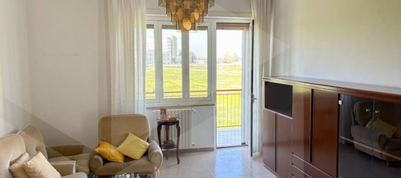 Квартира с 3 спальнями в Бари, Италия № 23694 5