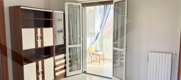 Квартира с 3 спальнями в Бари, Италия № 23694 8