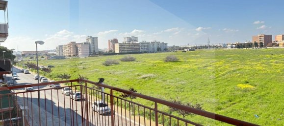 Квартира с 3 спальнями в Бари, Италия № 23694 11