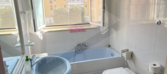 Квартира с 3 спальнями в Бари, Италия № 23694 18