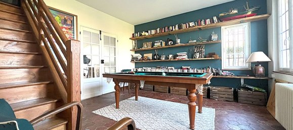 6 bedrooms House in Meaux, France No. 325327 8