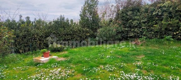 Apartamento de 2 dormitorios en Mombaroccio, Italy No. 121367 2