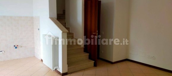 Apartamento de 2 dormitorios en Mombaroccio, Italy No. 121367 5