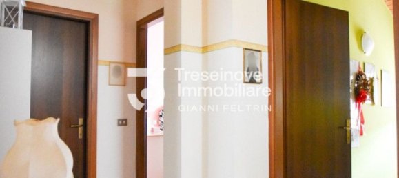 4 bedrooms Villa in Preganziol, Italy No. 318749 13