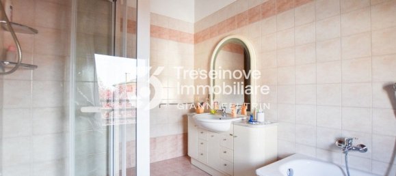 4 bedrooms Villa in Preganziol, Italy No. 318749 28