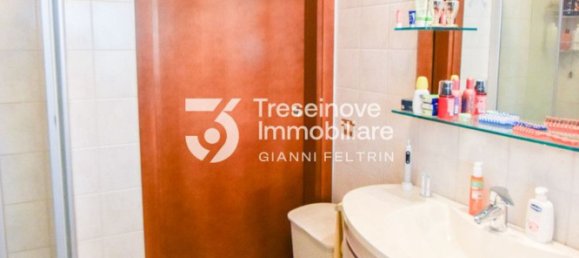 4 bedrooms Villa in Preganziol, Italy No. 318749 10