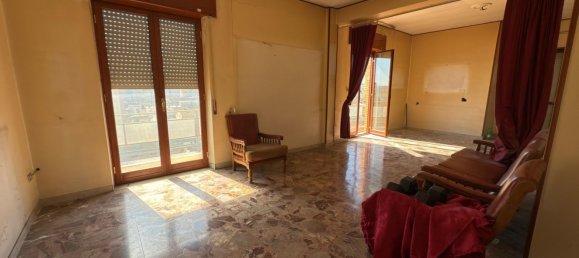 4 rooms Apartment in Giugliano in Campania, Italy No. 156061 6