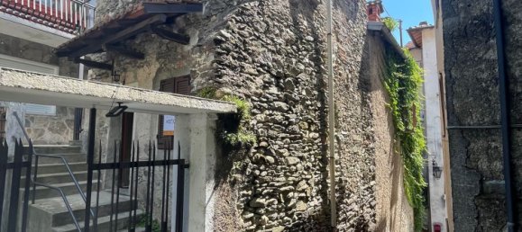 2غرفة منزل في Agra, Italy رقم 283243 9