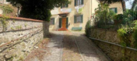 2 bedrooms Apartment in Reggello, Italy No. 374682 3