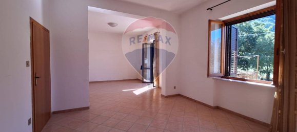 3 Schlafzimmer Haus in Trevi, Italy, Nr. 356192 12