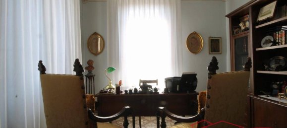 4 bedrooms Villa in Capannori, Italy No. 110339 10