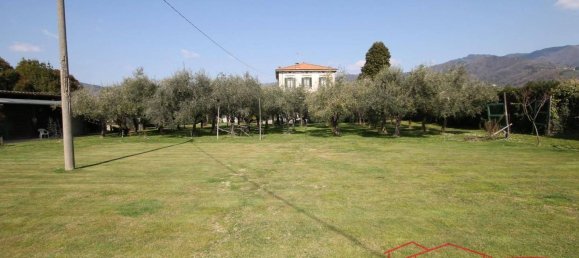 4 bedrooms Villa in Capannori, Italy No. 110339 7