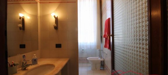 4 bedrooms Villa in Capannori, Italy No. 110339 27