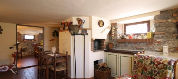 4 bedrooms Villa in Capannori, Italy No. 110339 31