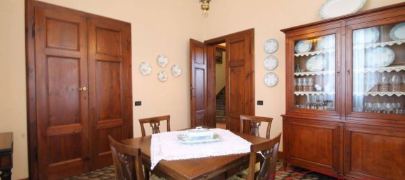 4 bedrooms Villa in Capannori, Italy No. 110339 17
