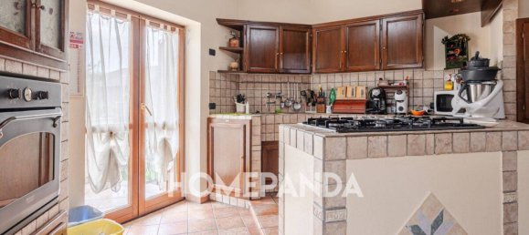 Villa de 5 dormitorios en Castelnovetto, Italy No. 48541 13