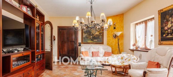 Villa de 5 dormitorios en Castelnovetto, Italy No. 48541 11