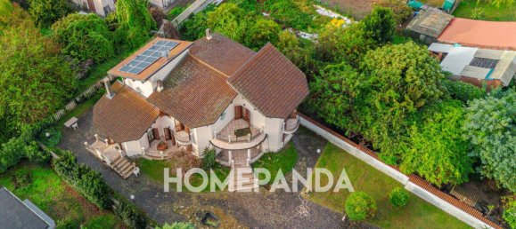 Villa de 5 dormitorios en Castelnovetto, Italy No. 48541 2