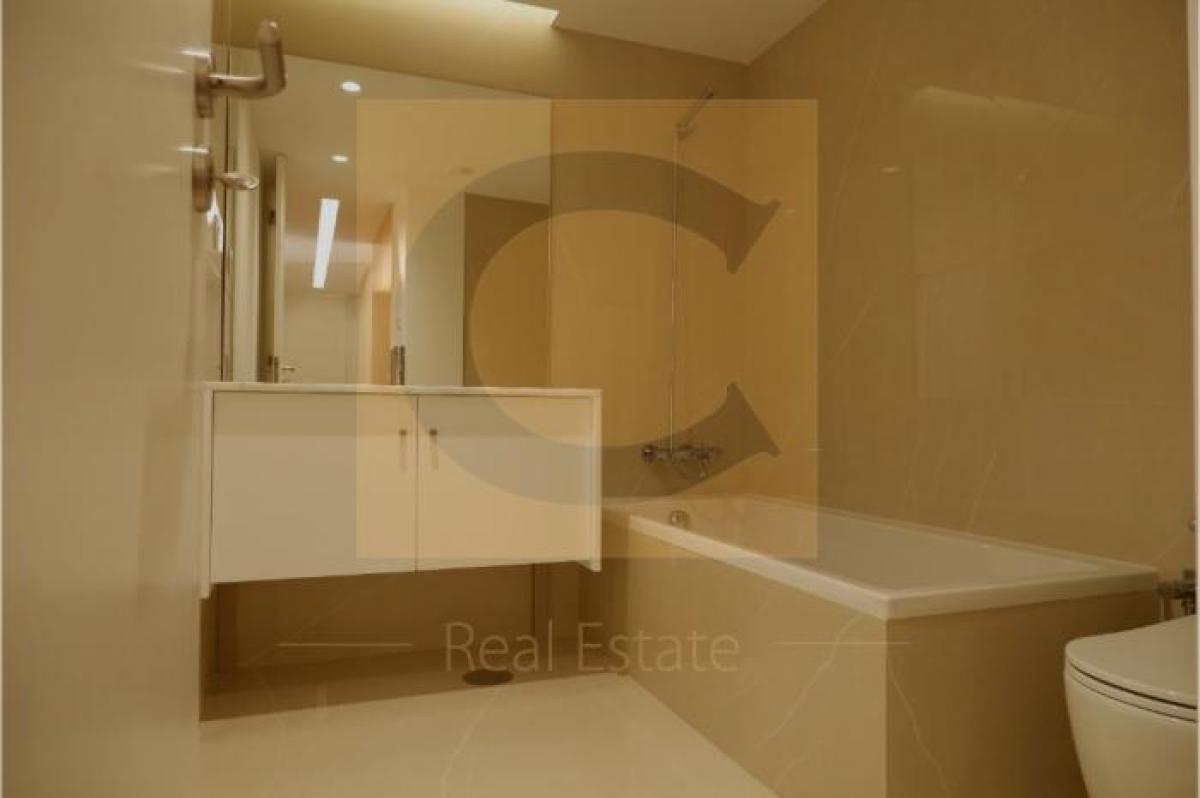 3 chambres Appartement à Porto, Portugal No. 5287