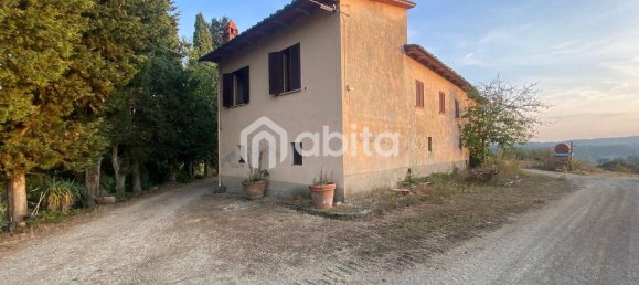8-Zimmer Haus in Laterina Pergine Valdarno, Italy, Nr. 111858 2