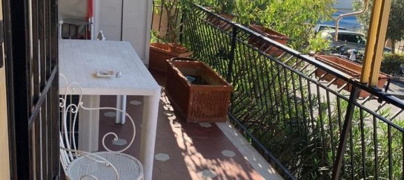 Apartamento de 4 habitaciónes en Alassio, Italy No. 110519 25