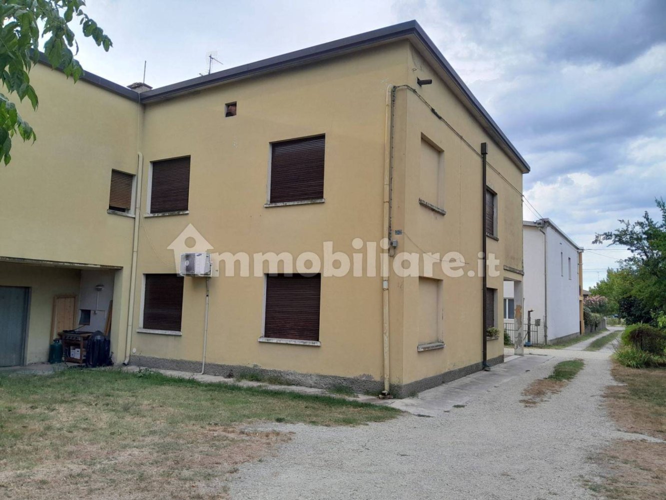 7 chambres Maison à Cento, Italy No. 278890