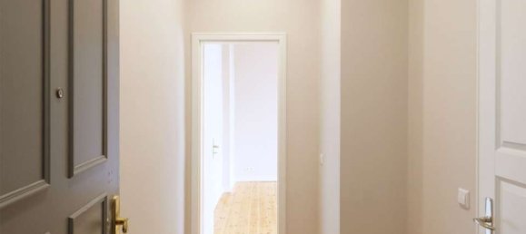 2 rooms Apartment in Friedrichshain, Germany No. 49144 3