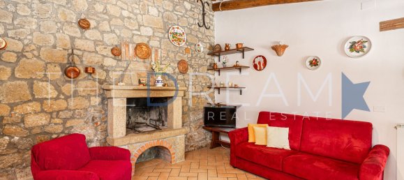 47 rooms Villa in San Quirico d'Orcia, Italy No. 117794 30