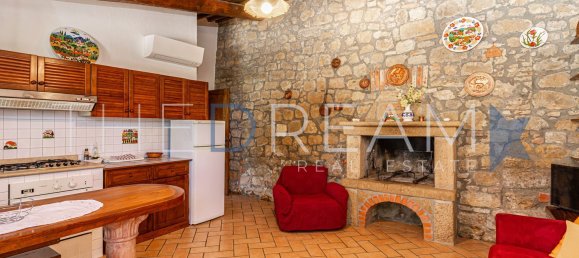 47 rooms Villa in San Quirico d'Orcia, Italy No. 117794 29