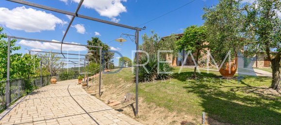 47 rooms Villa in San Quirico d'Orcia, Italy No. 117794 20