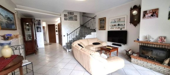 4 bedrooms Villa in Melzo, Italy No. 357858 7