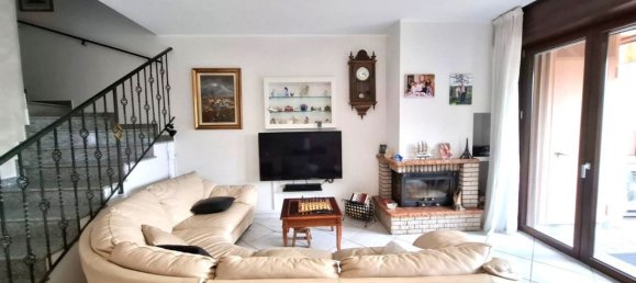 4 bedrooms Villa in Melzo, Italy No. 357858 8