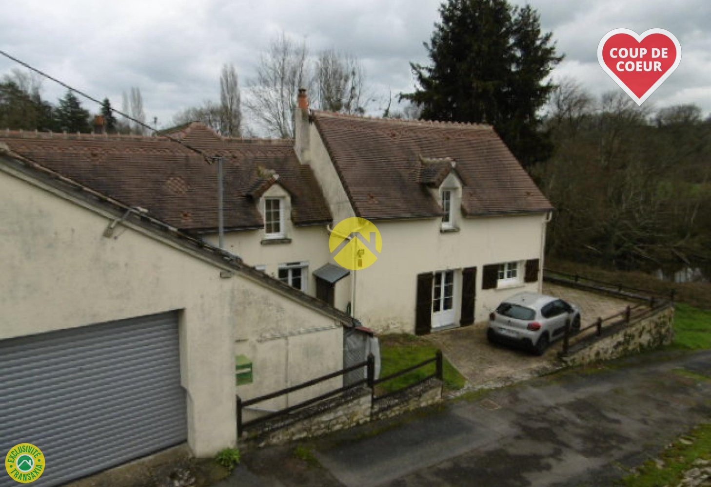 3 bedrooms Castles in Le Blanc, France No. 152880